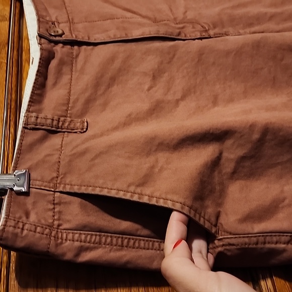 Old Navy mens shorts - Picture 2 of 5